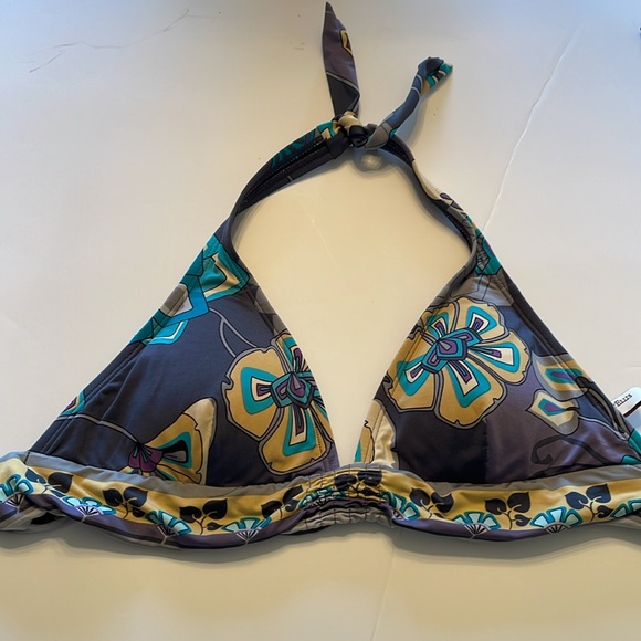 Colorful Bikini and Tankini Set - Picture 4 of 7